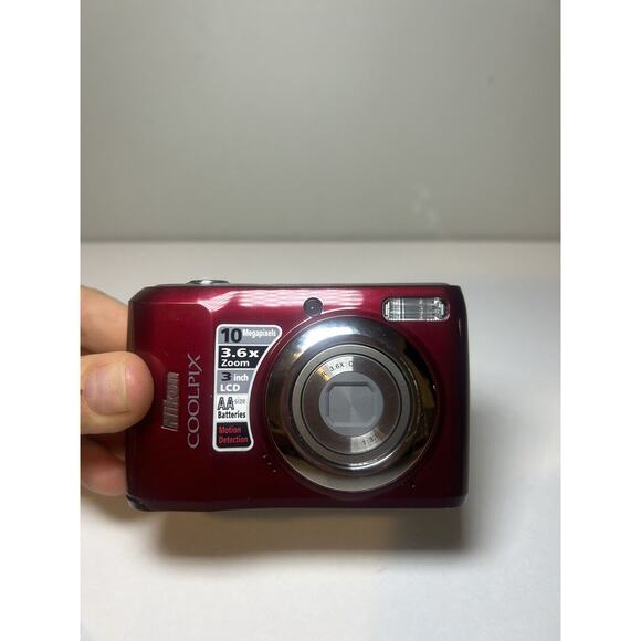 Nikon Coolpix L20 Red 10 Megapixels For Parts Not Working - Picture 2 of 8